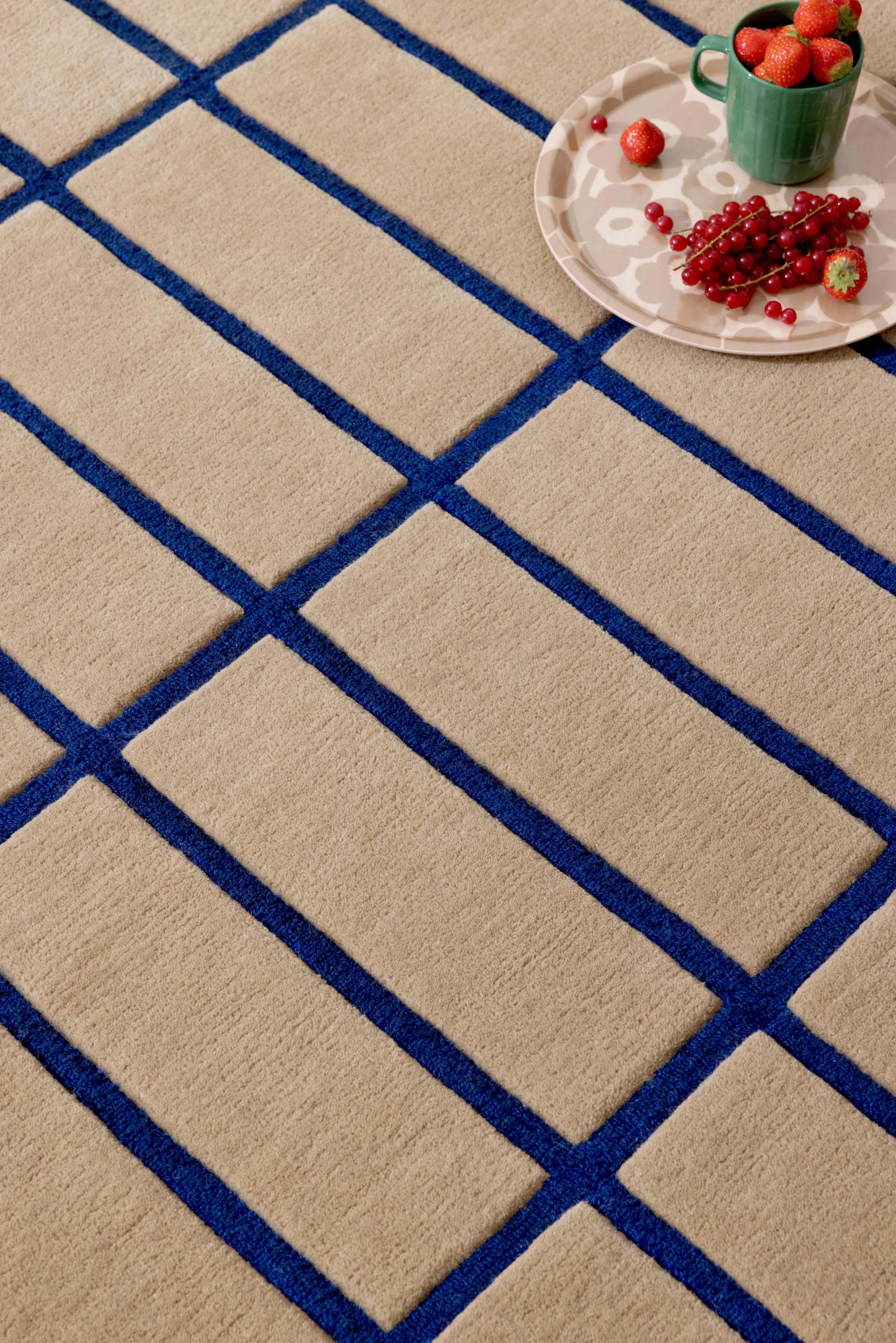 Tiiliskivi wool rug, Bright blue, 170x240 cm Marimekko