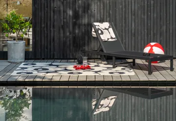 Unikko outdoor rug - Charcoal-white, 250x350 cm - Marimekko