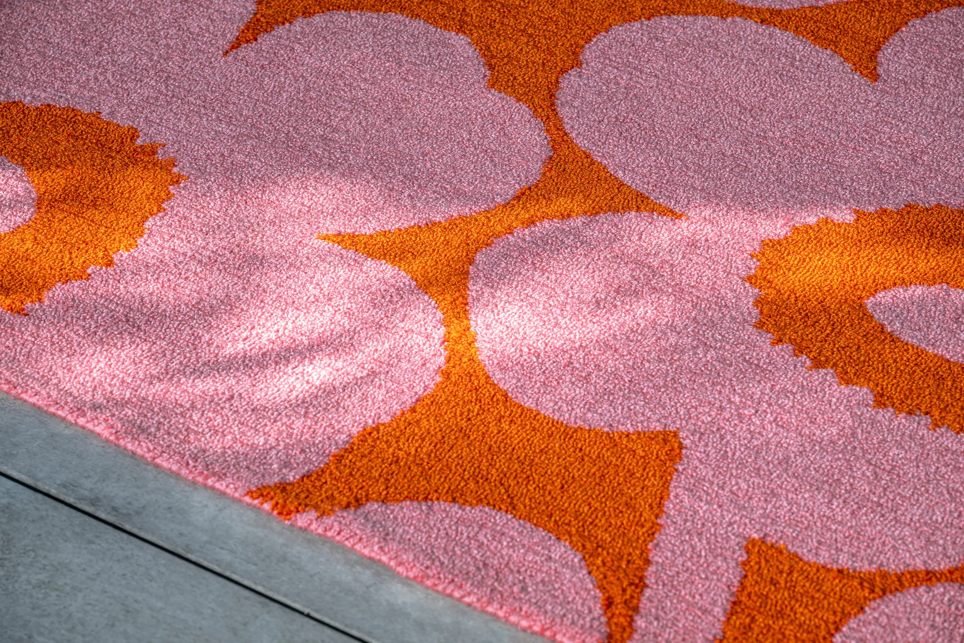 Unikko outdoor rug, Pink-orange, 250x350 cm Marimekko