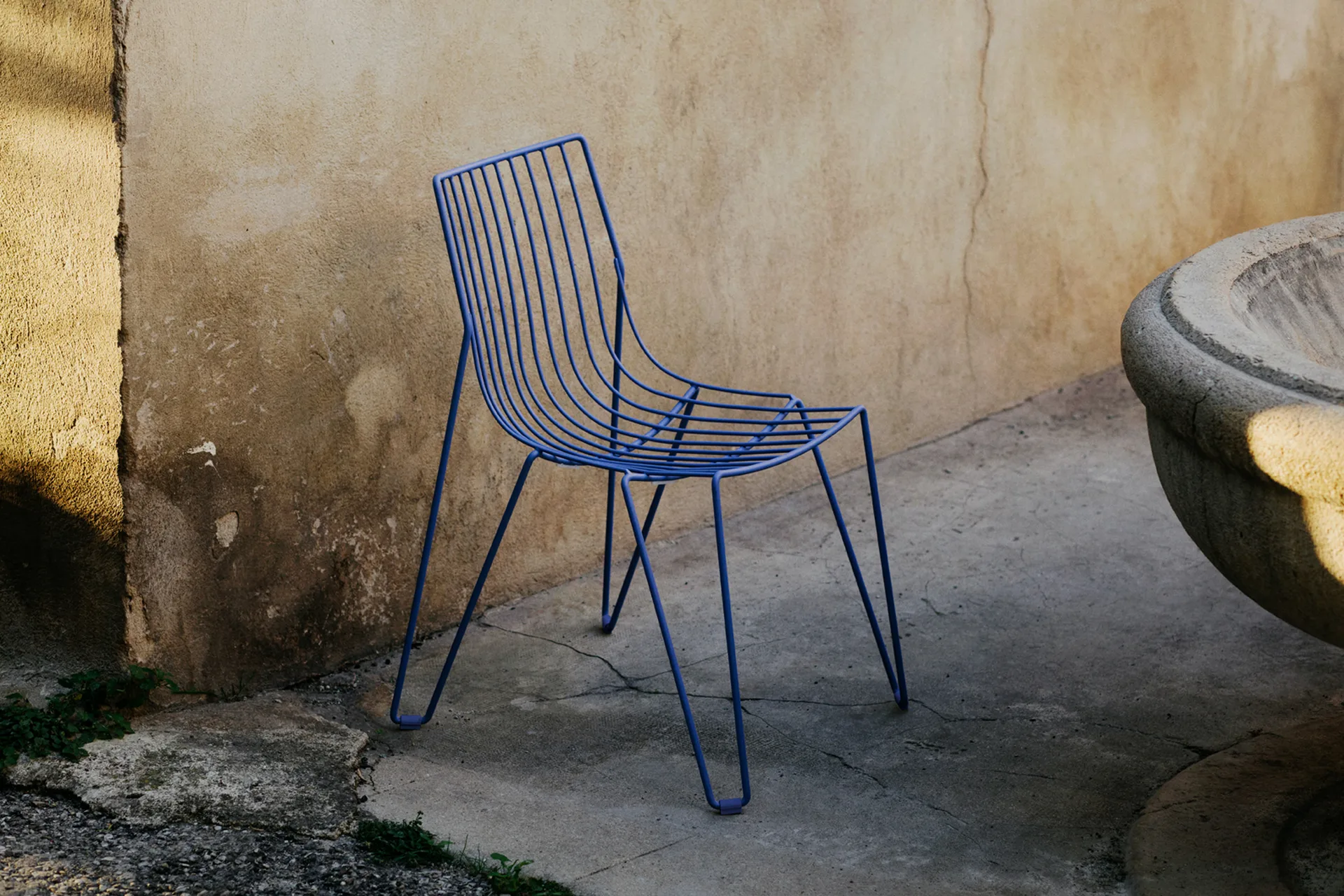 Tio chair, Overseas Blue Massproductions