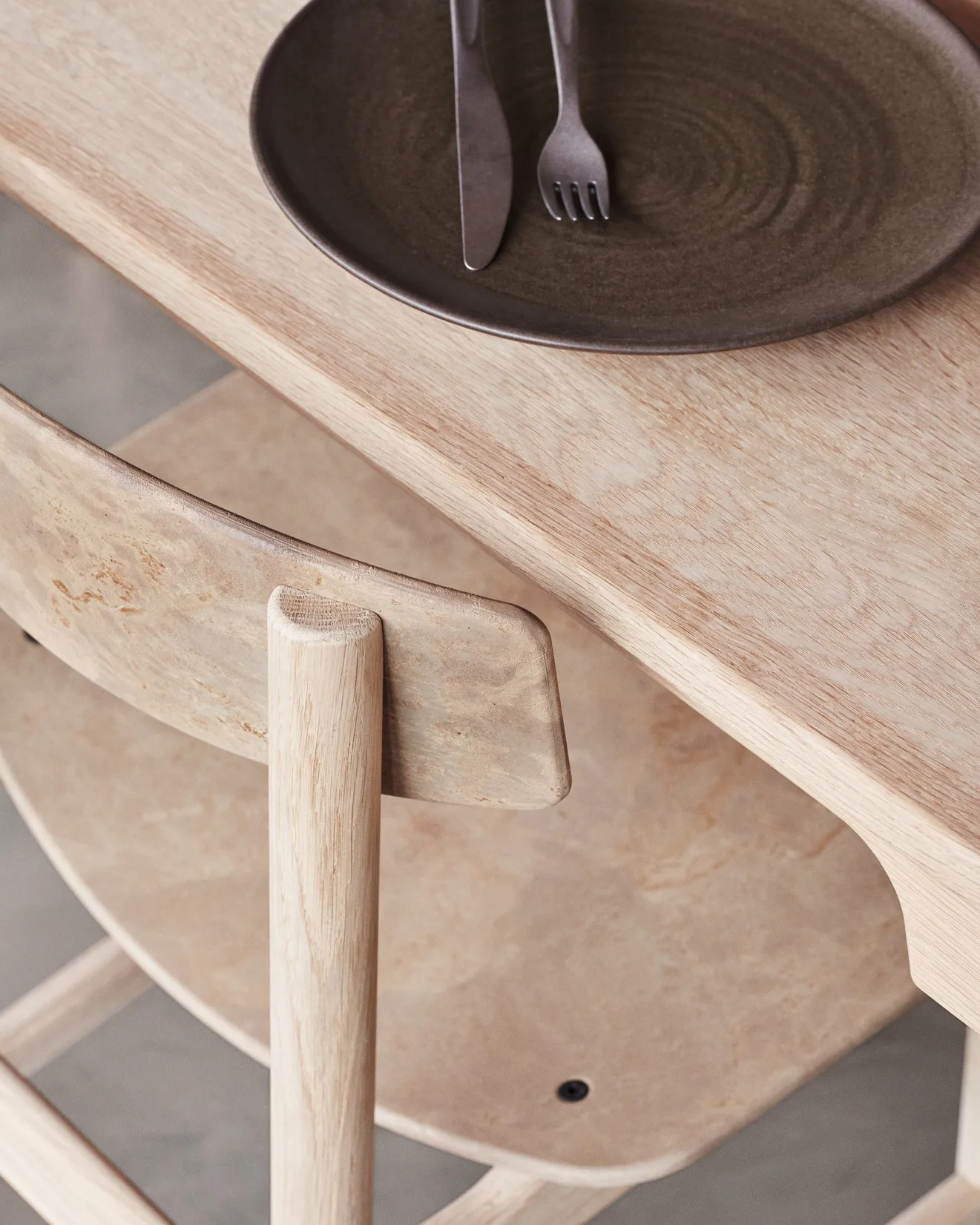 Conscious BM3162 chair, Soaped oak-coffee waste light Mater