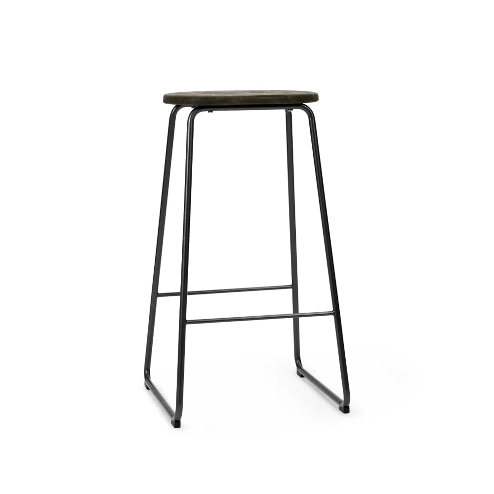 Earth bar stool, Coffee. h.69. black steel stand Mater