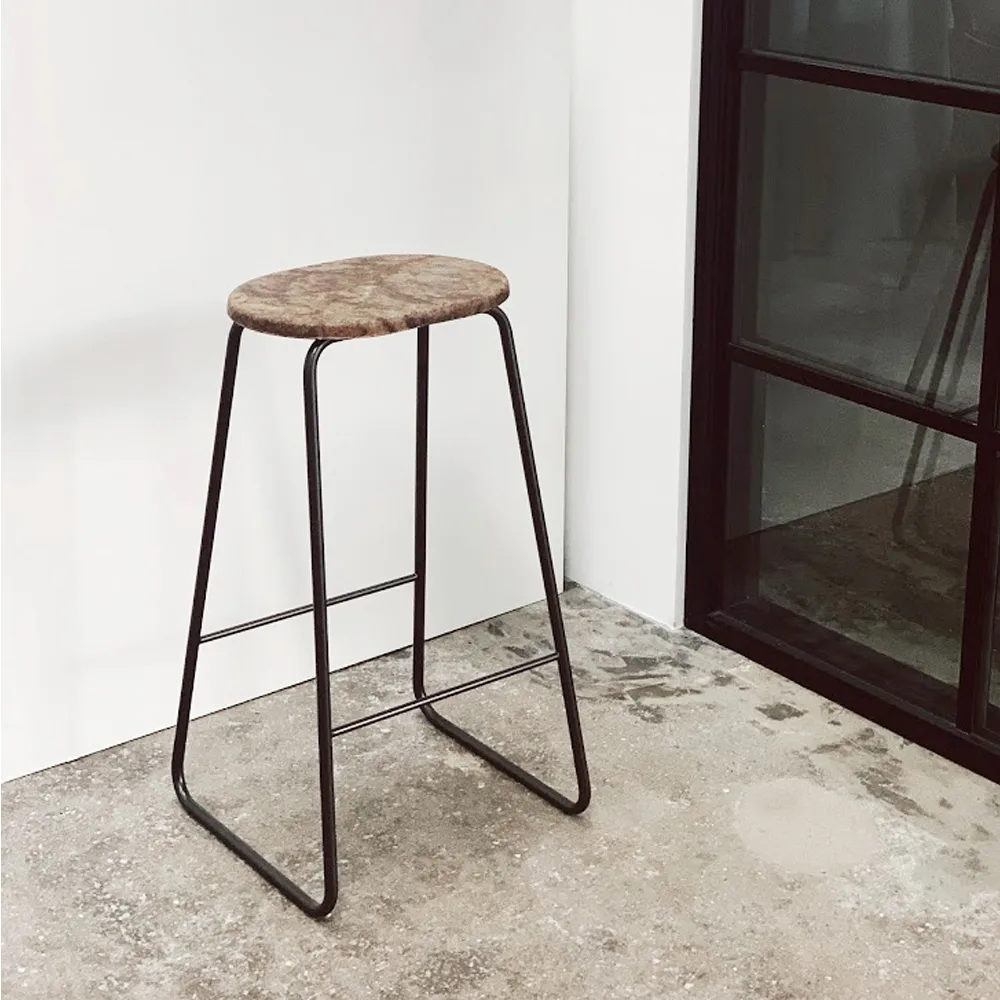 Earth bar stool, Coffee. h.74. black steel stand Mater