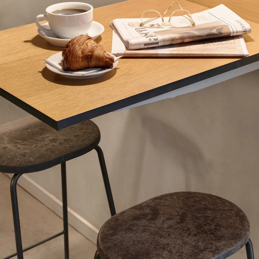 Earth bar stool, Coffee. h.74. black steel stand Mater