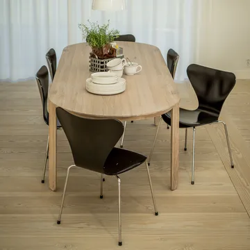 Amor dining table - oak white-pigmented hardwax oil - Mavis