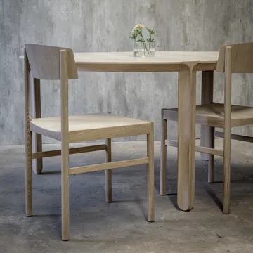 Amor dining table round - oak white-pigmented hardwax oil - Mavis