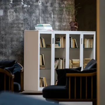 Aoko display cabinet 120 cm - White lacquer - Mavis
