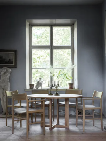 Arv dining table ⌀130 cm - White pigmented matte lacquered oak - Mavis