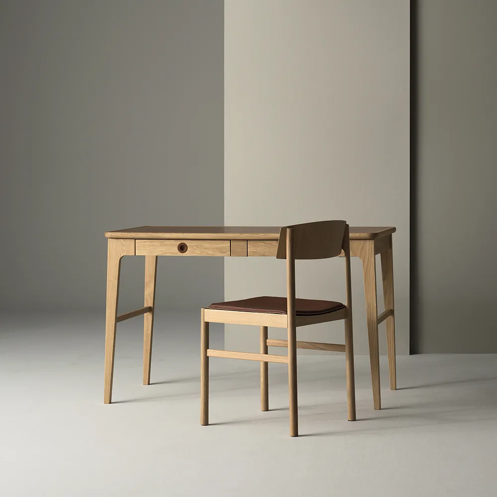 Rod chair, White pigmented matte lacquered oak Mavis