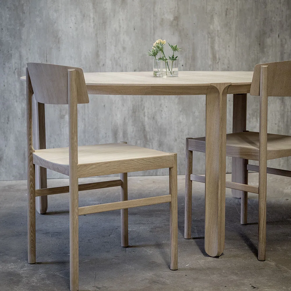 Rod chair, White waxed oak Mavis