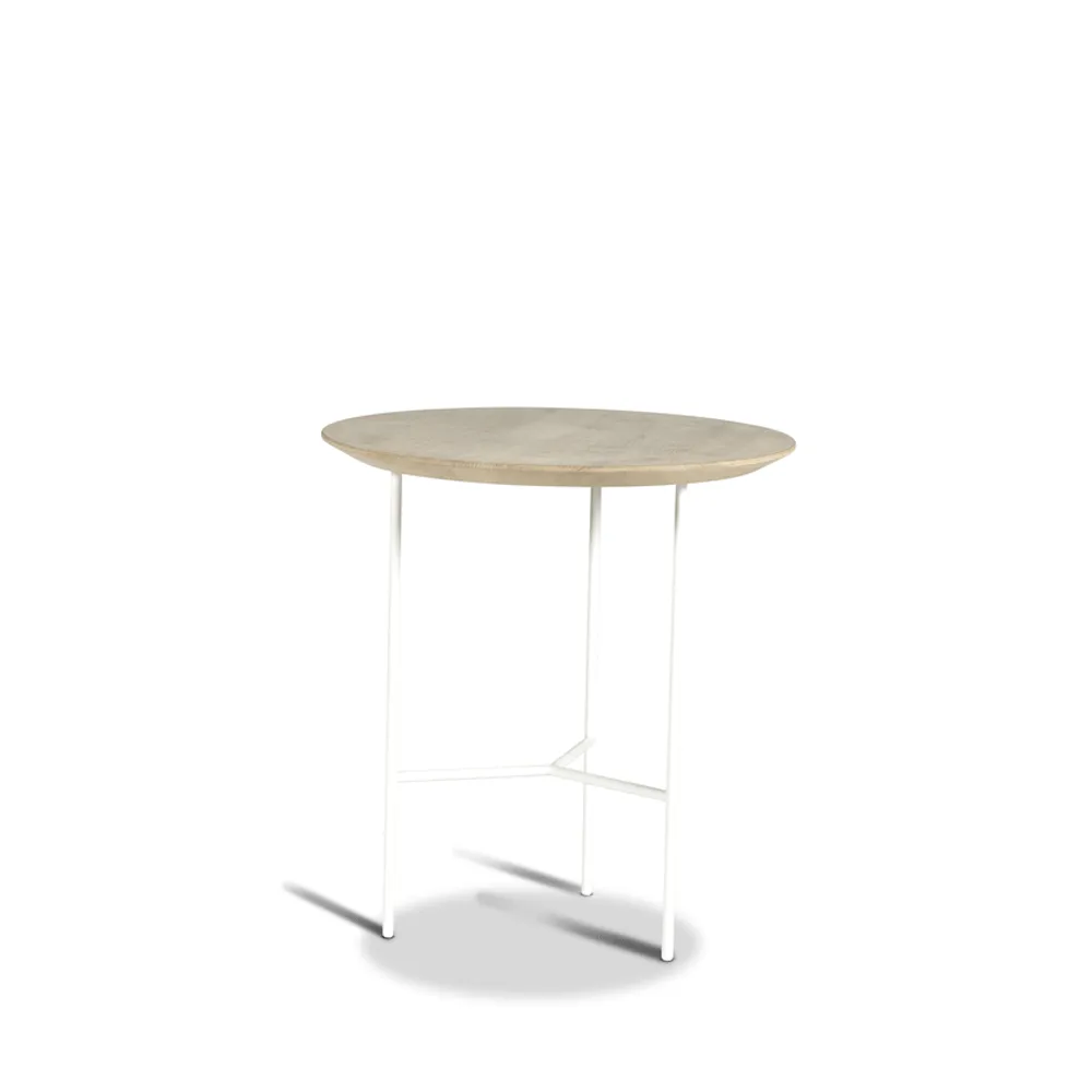 Tribeca side table, oak soap-treated rustic, white legs, ø47 cm Mavis