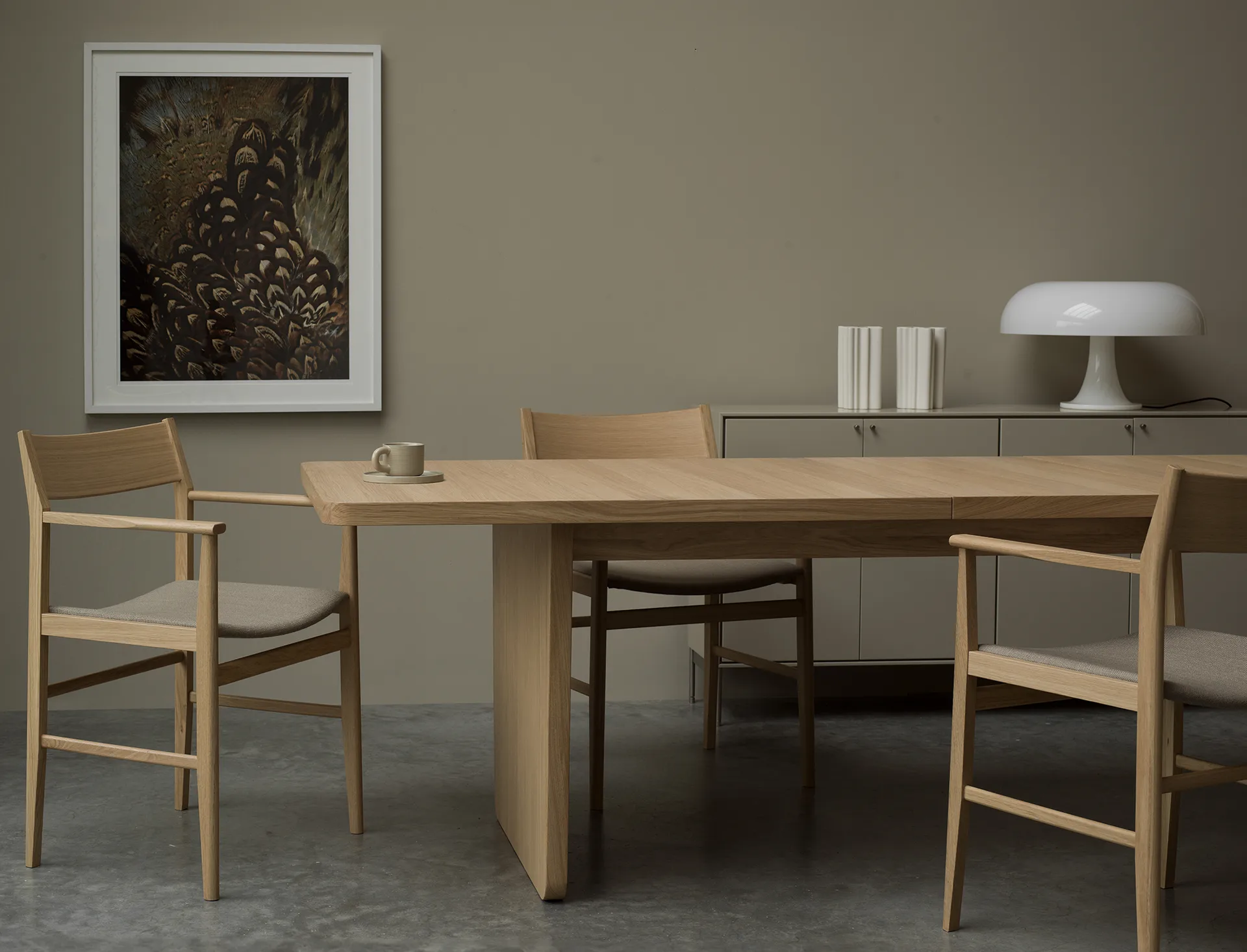 Vaud dining table, White pigmented oak, 2 pcs inserts Mavis