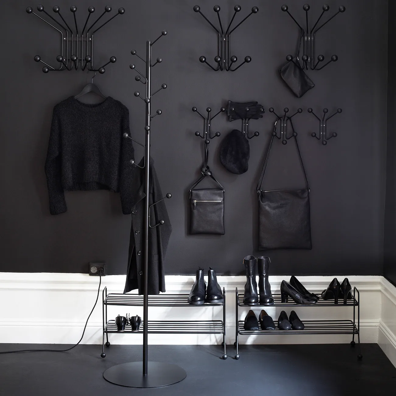 Bill Floor clothes hanger, Black Maze