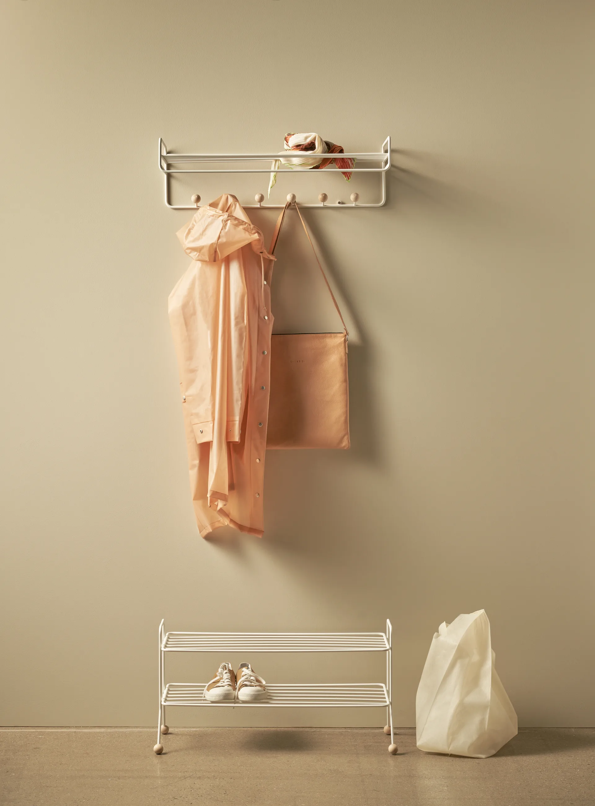 Bill shoe shelf, white Maze
