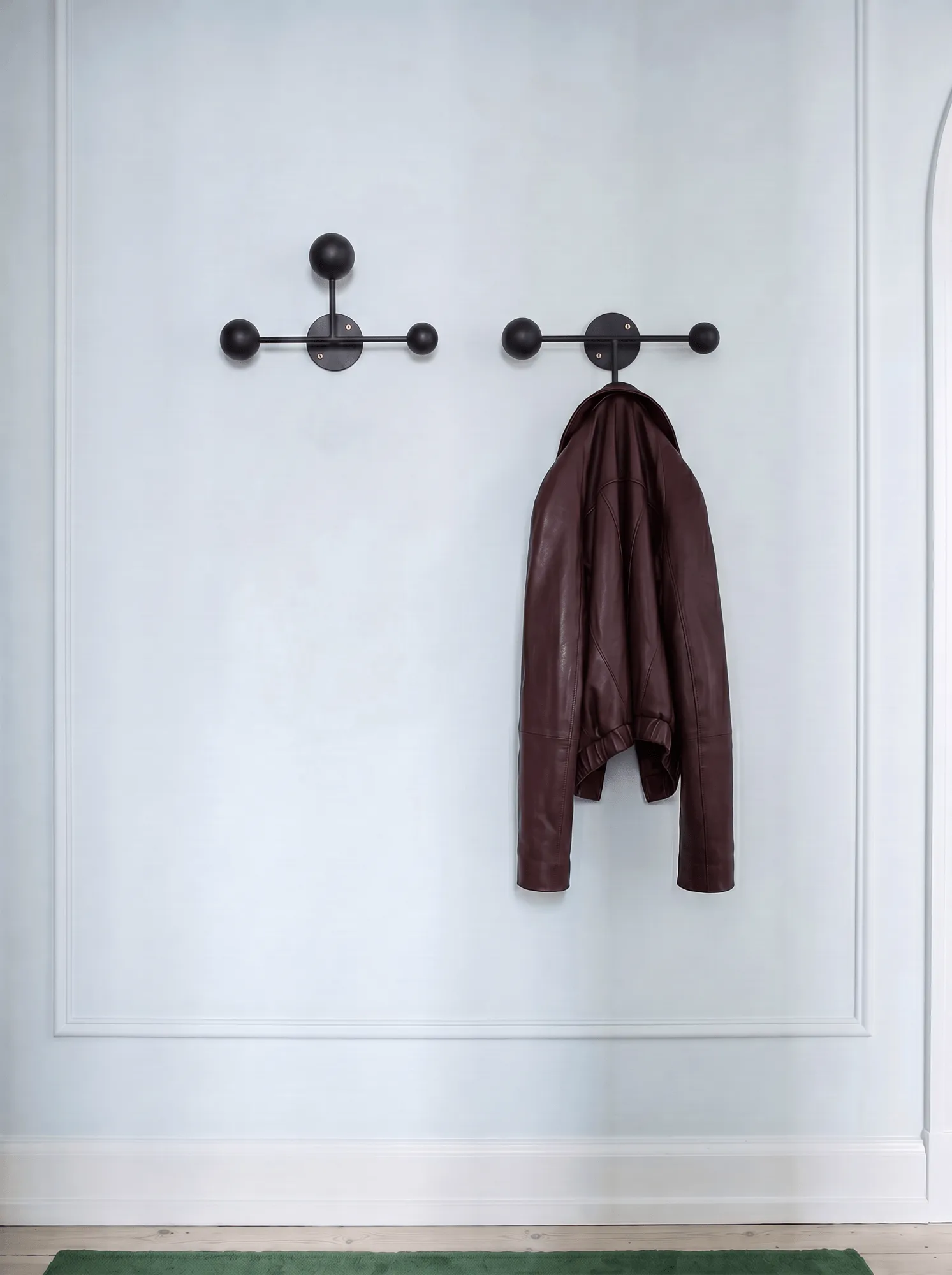 Bill Triple coat rack, Black Maze