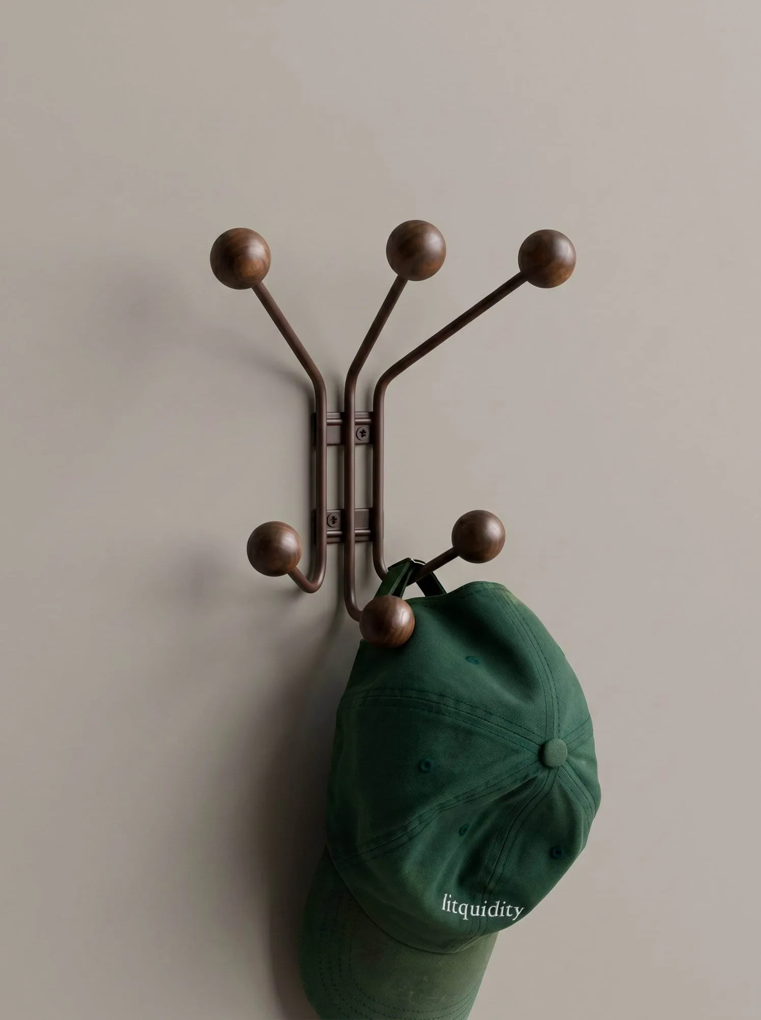 Bill XS hanger, Dark mocha Maze