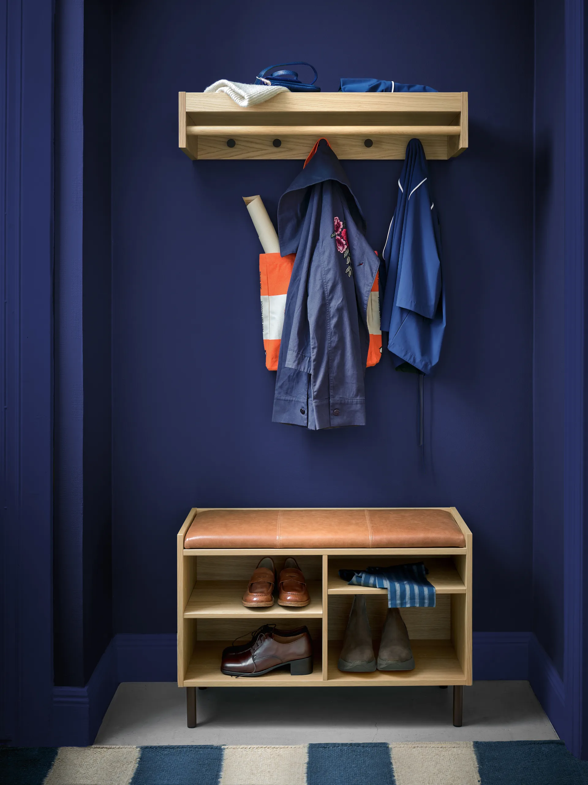 Gentle coat rack, Oak, 78x15x32 cm Maze