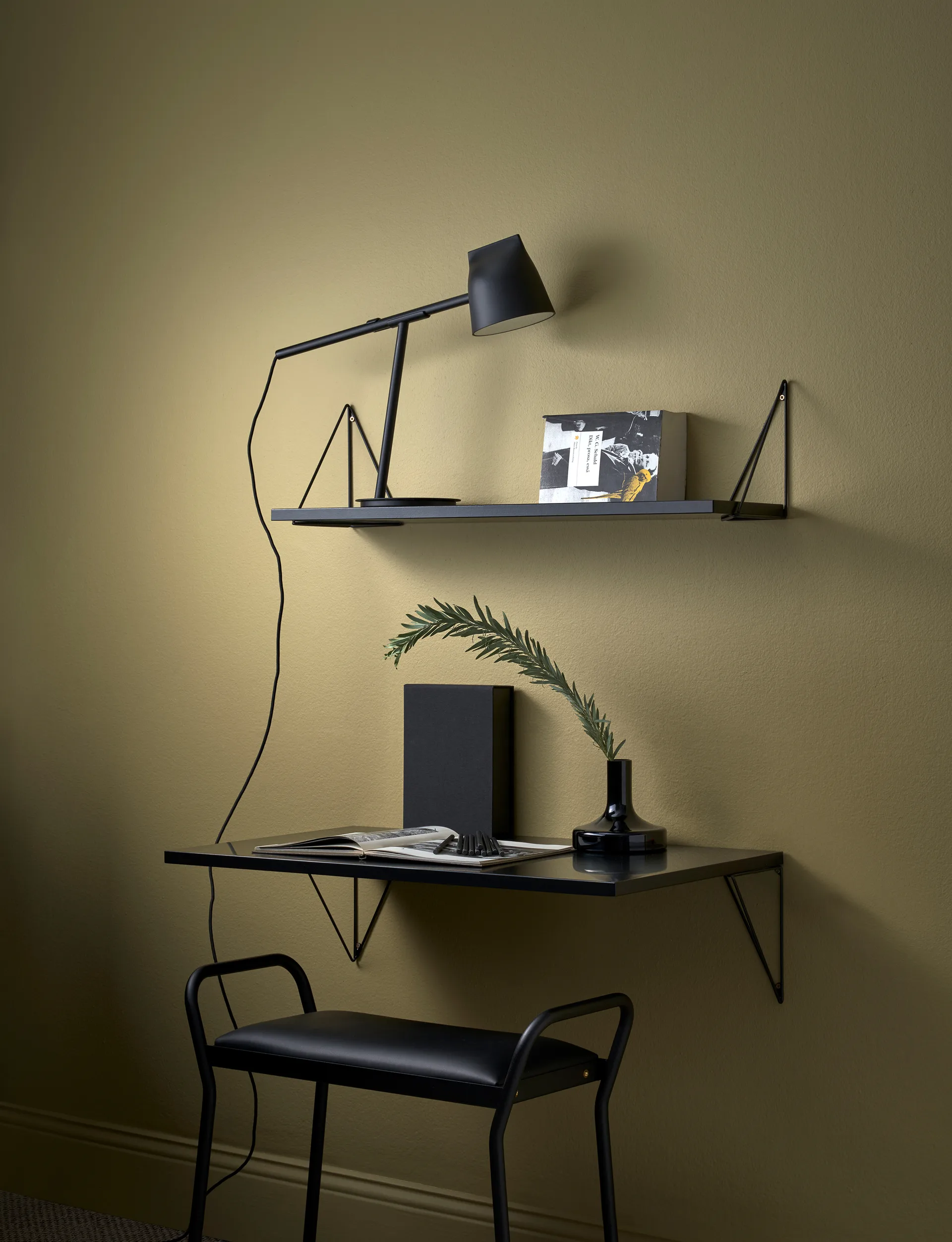 Pythagoras shelf, black, 20x80 cm,  Maze