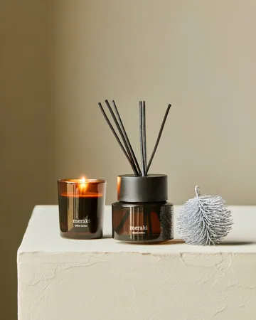 Meraki gift set reed diffuser and scented candle - Silent amber - Meraki