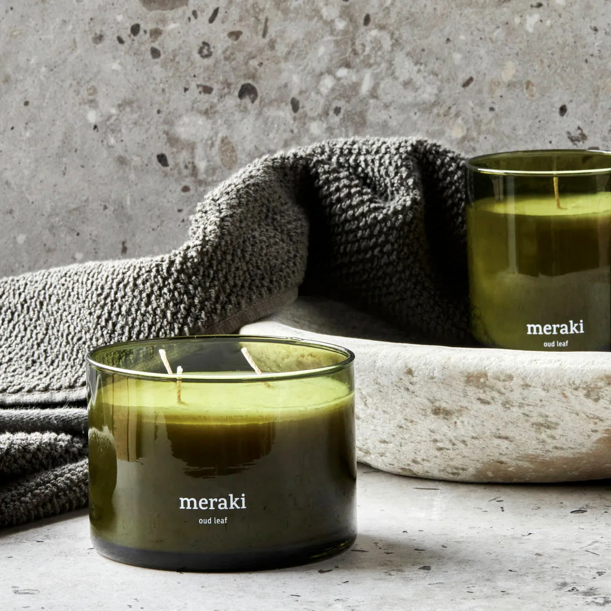 Meraki scented candle, 60 hours, Oud leaf Meraki
