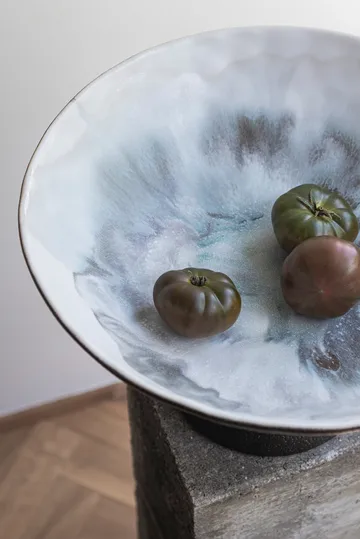 By Hand bowl on foot Ø31.5x20 cm - Off-white - Mette Ditmer
