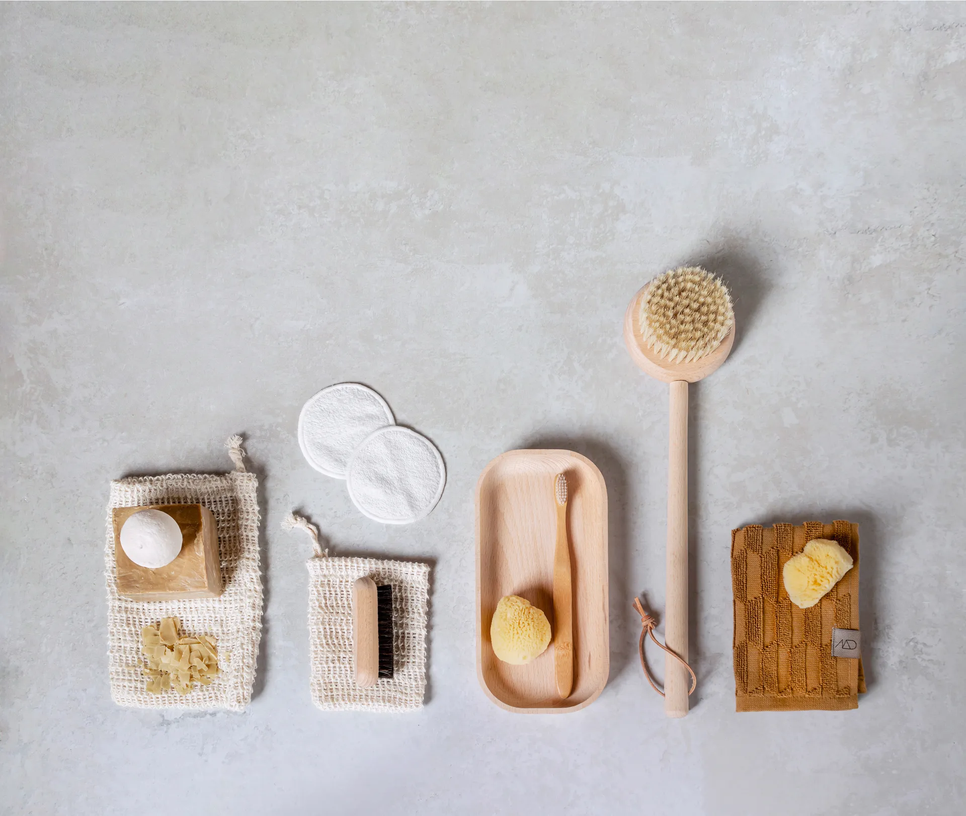 Clean body brush with handle, Natural Mette Ditmer