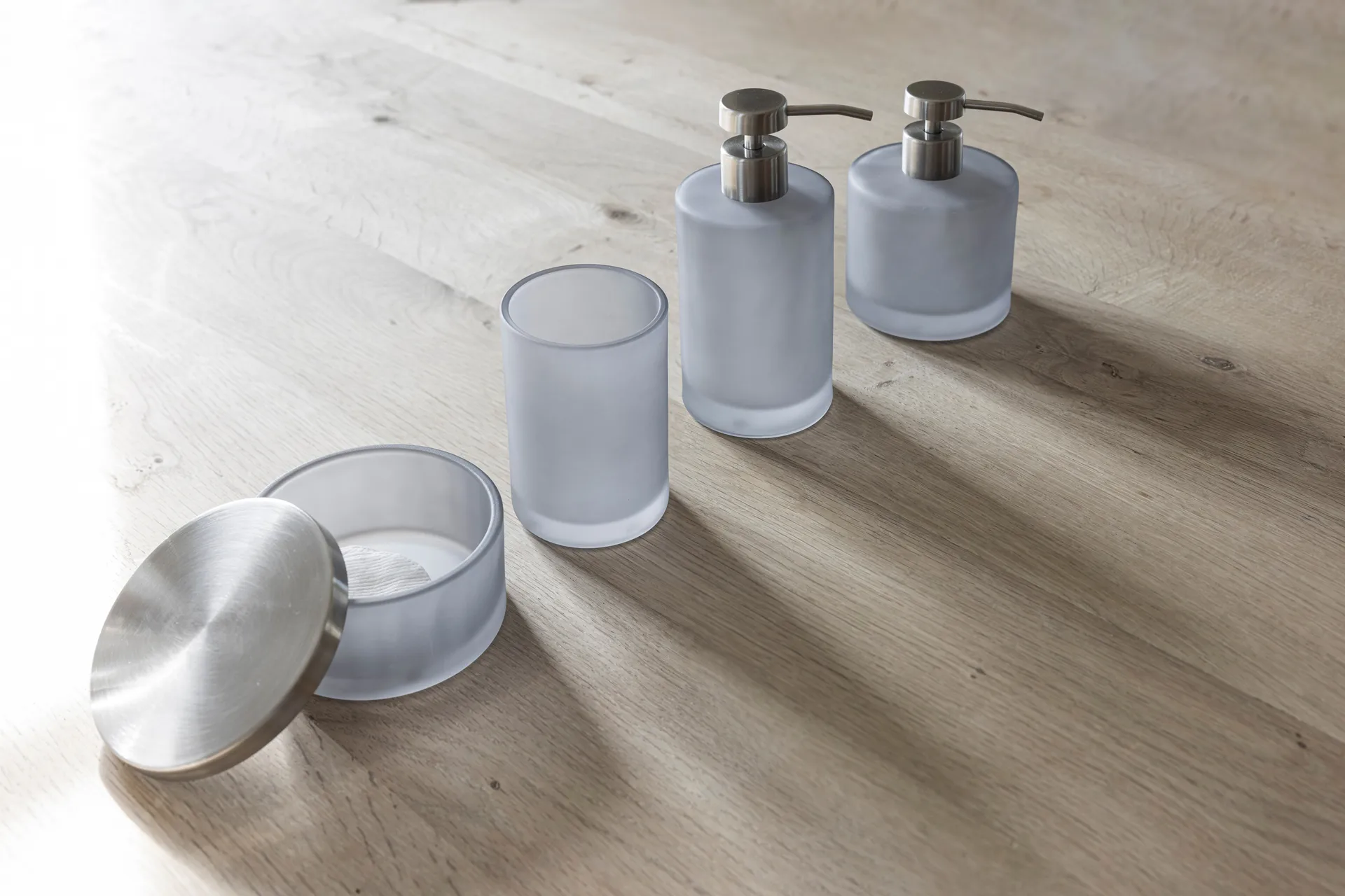 Modest toothbrush holder 10 cm, Dove blue Mette Ditmer