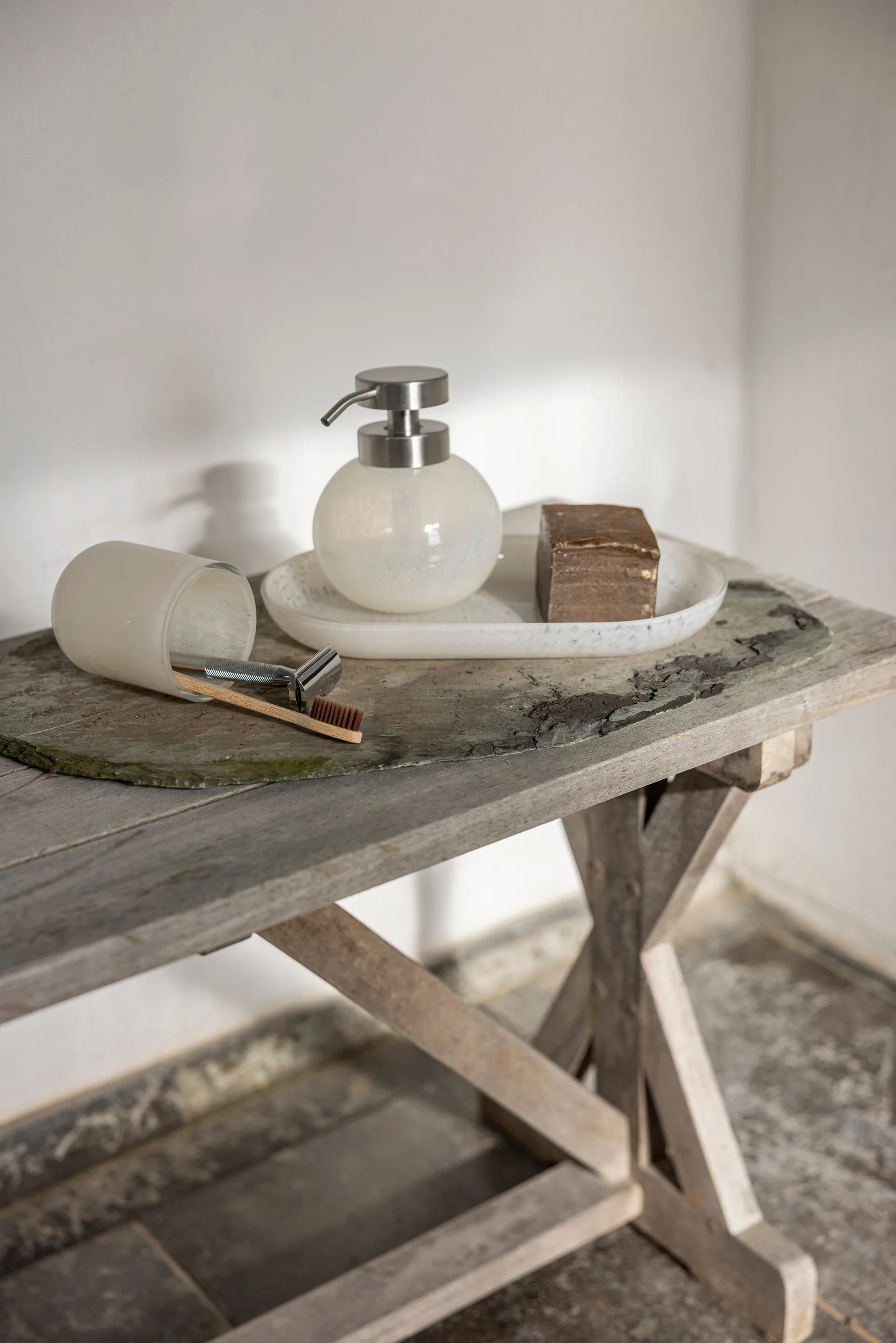 Opal toothbrush holder, Linen Mette Ditmer