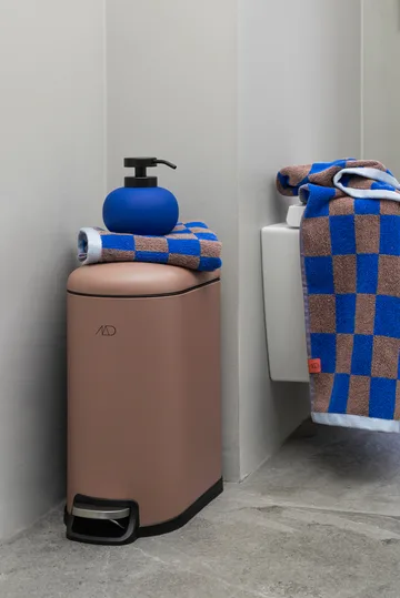 Retro towel - Cobalt, 70x133 cm - Mette Ditmer