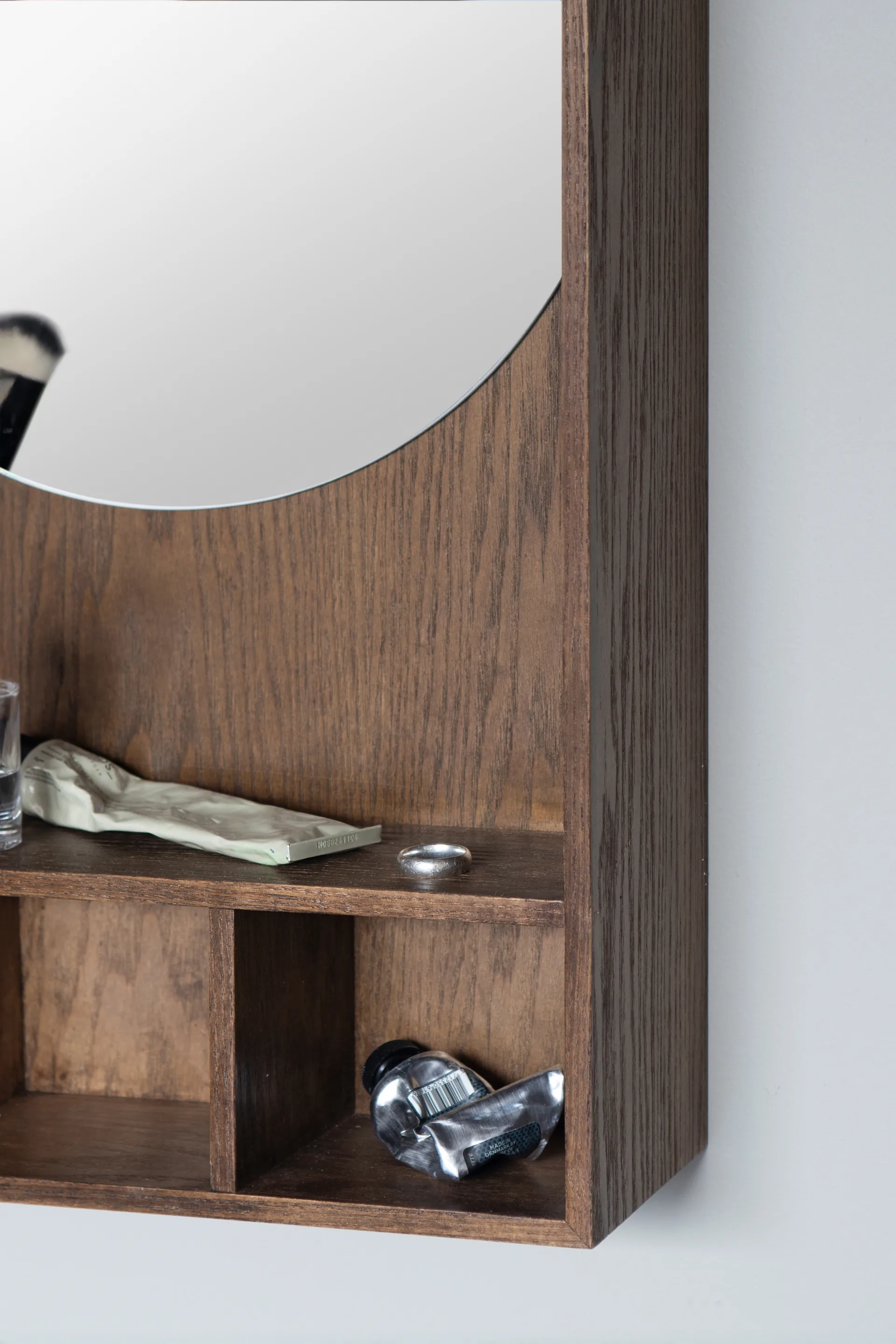 Show-me mirror with shelf small, Dark oiled Mette Ditmer