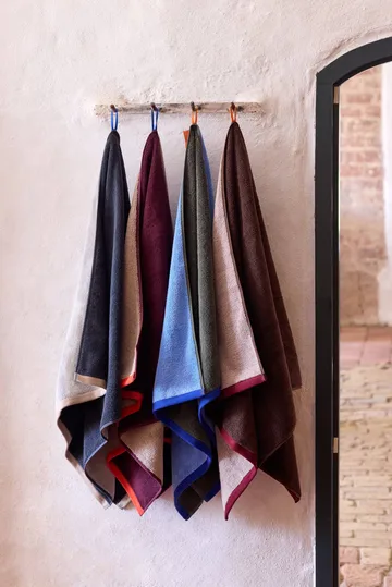 Soft bath towel 70x133 cm - Grey-Red (grå-röd), 70x133 cm - Mette Ditmer