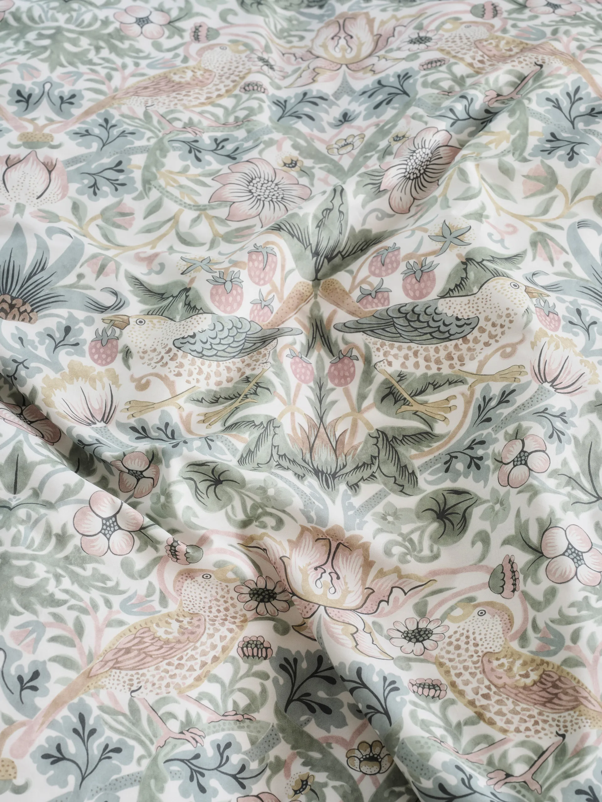 Morris & Co. Strawberry Thief Duvet cover, Green, 150x210 cm Mille Notti