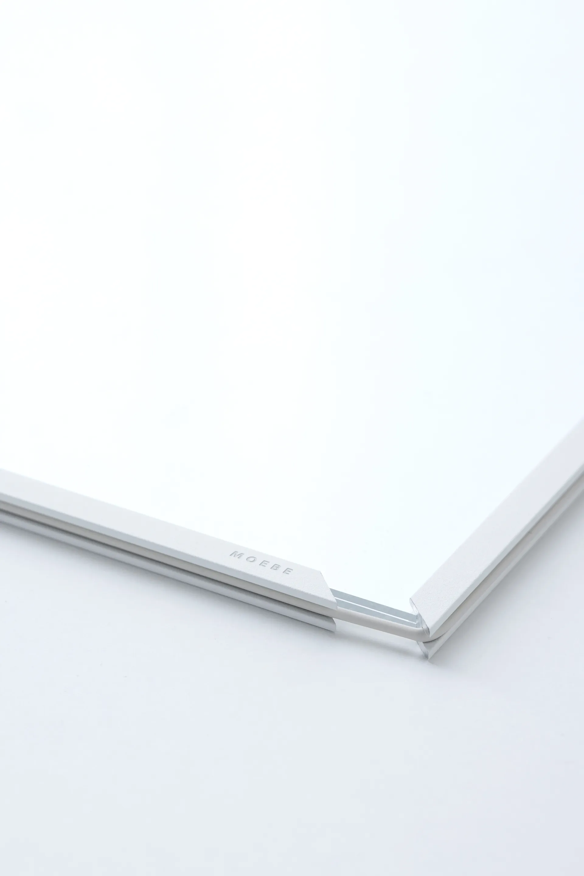 Moebe Frame A2, Brushed aluminium MOEBE