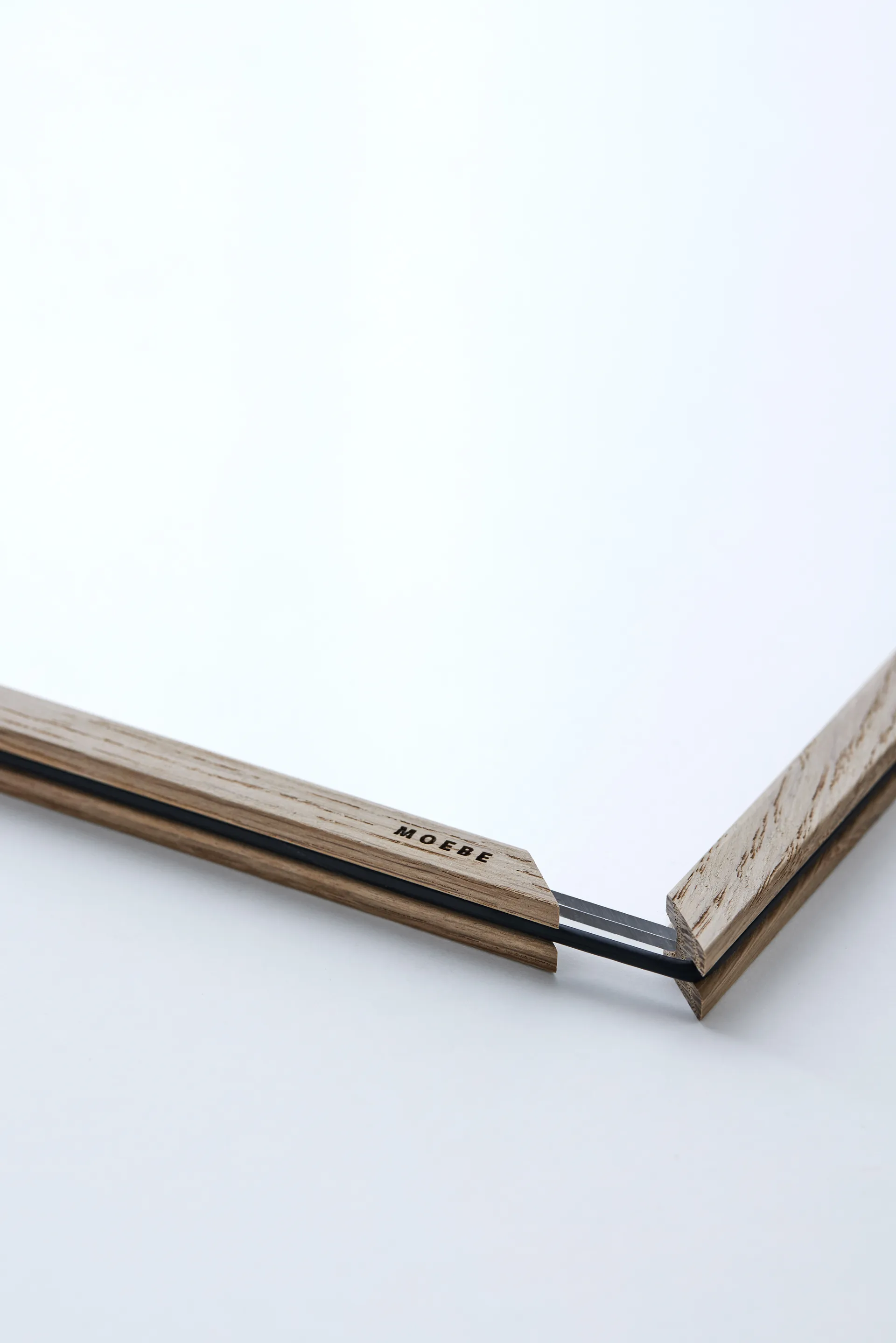 Moebe oak frame 40x50 cm, Transparent. Wood. Black MOEBE