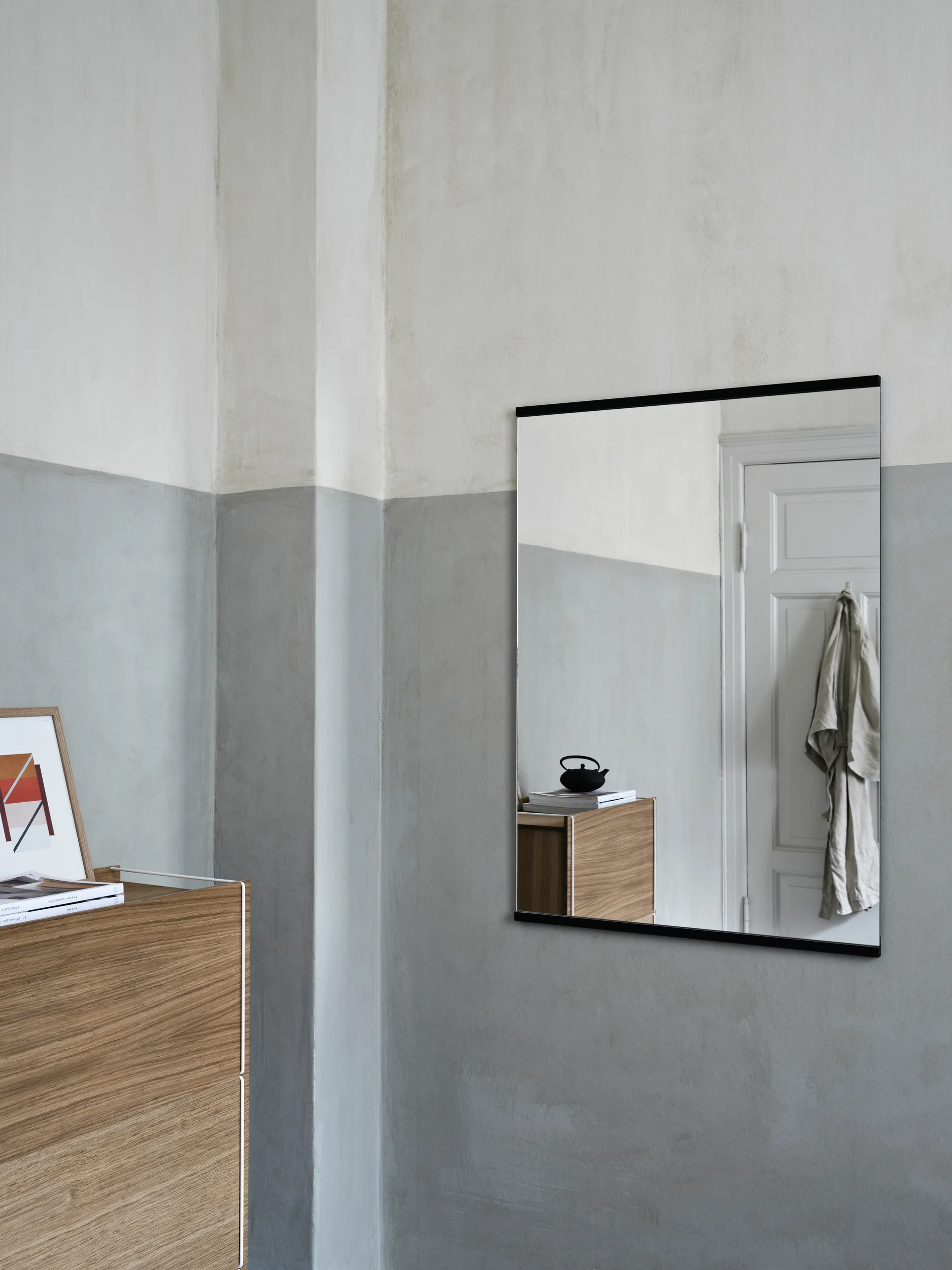 Rectangular wall mirror 70x100 cm, Black MOEBE