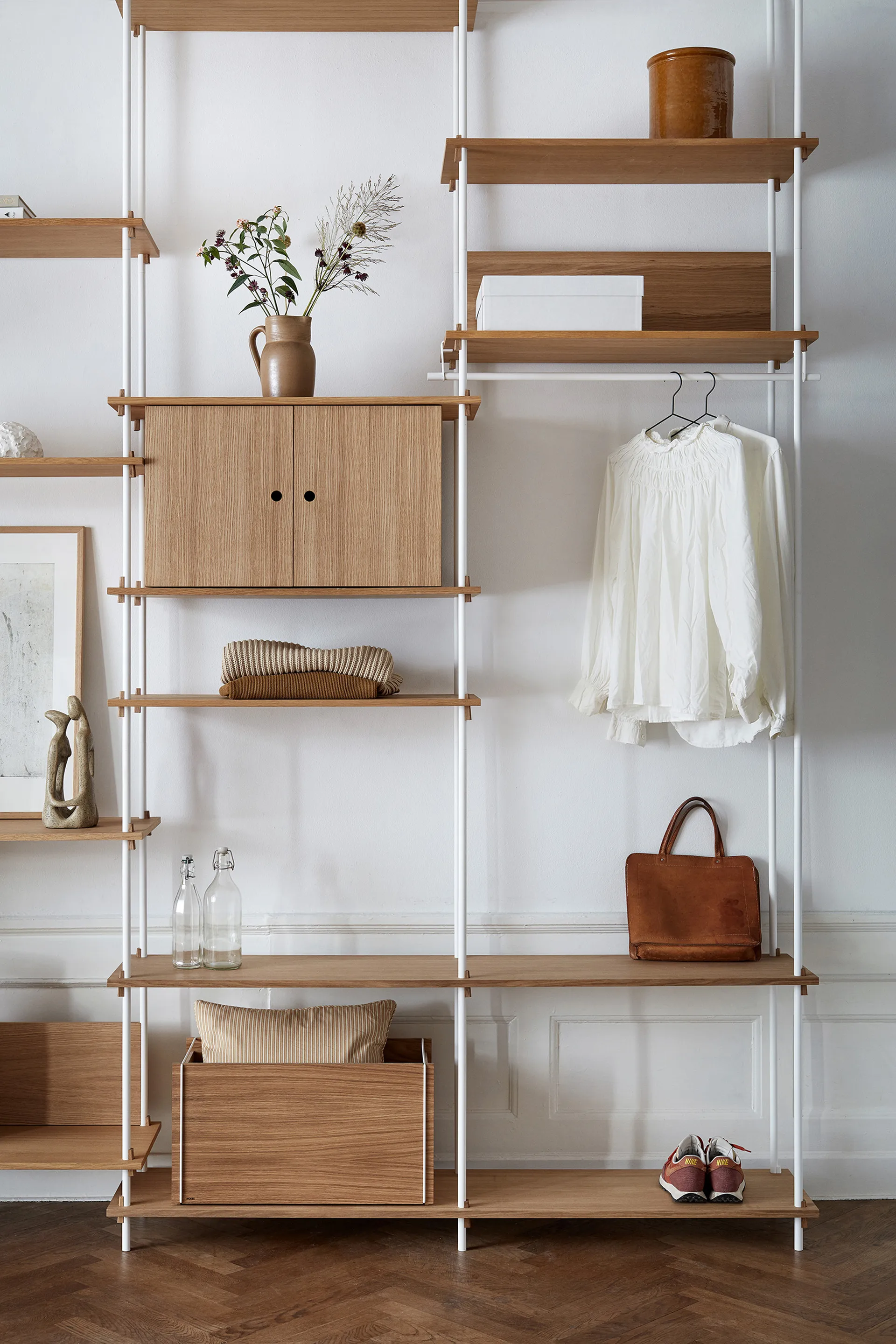 Shelving System shelf with cabinet, Oak-white, 163x200x35 cm, S.200.2.C MOEBE