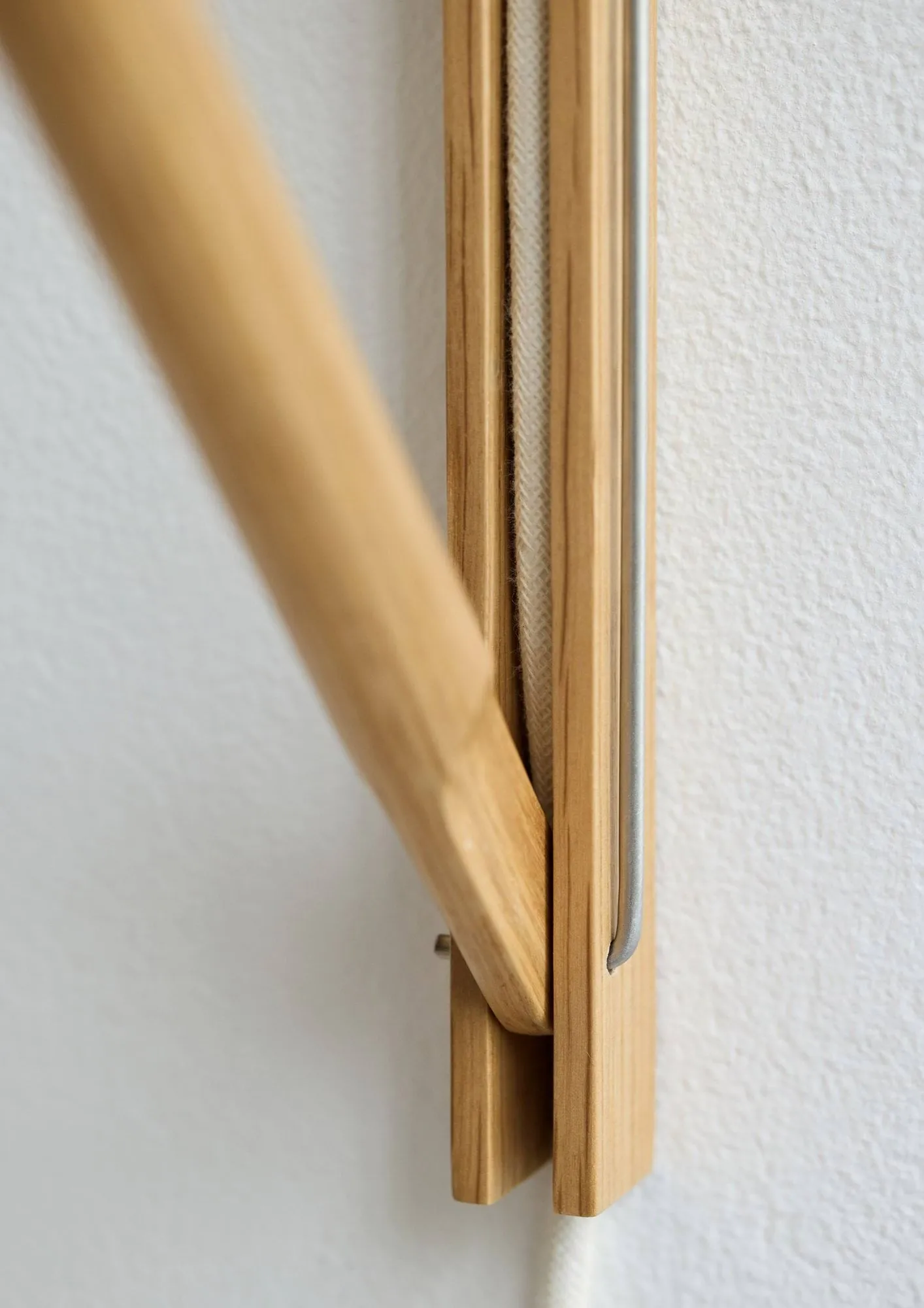 Suspended wall lamp, Oak-white MOEBE