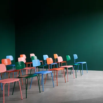 Kevi 2060 chair - Hokkaido 162 laquered stand-stained ash - Montana