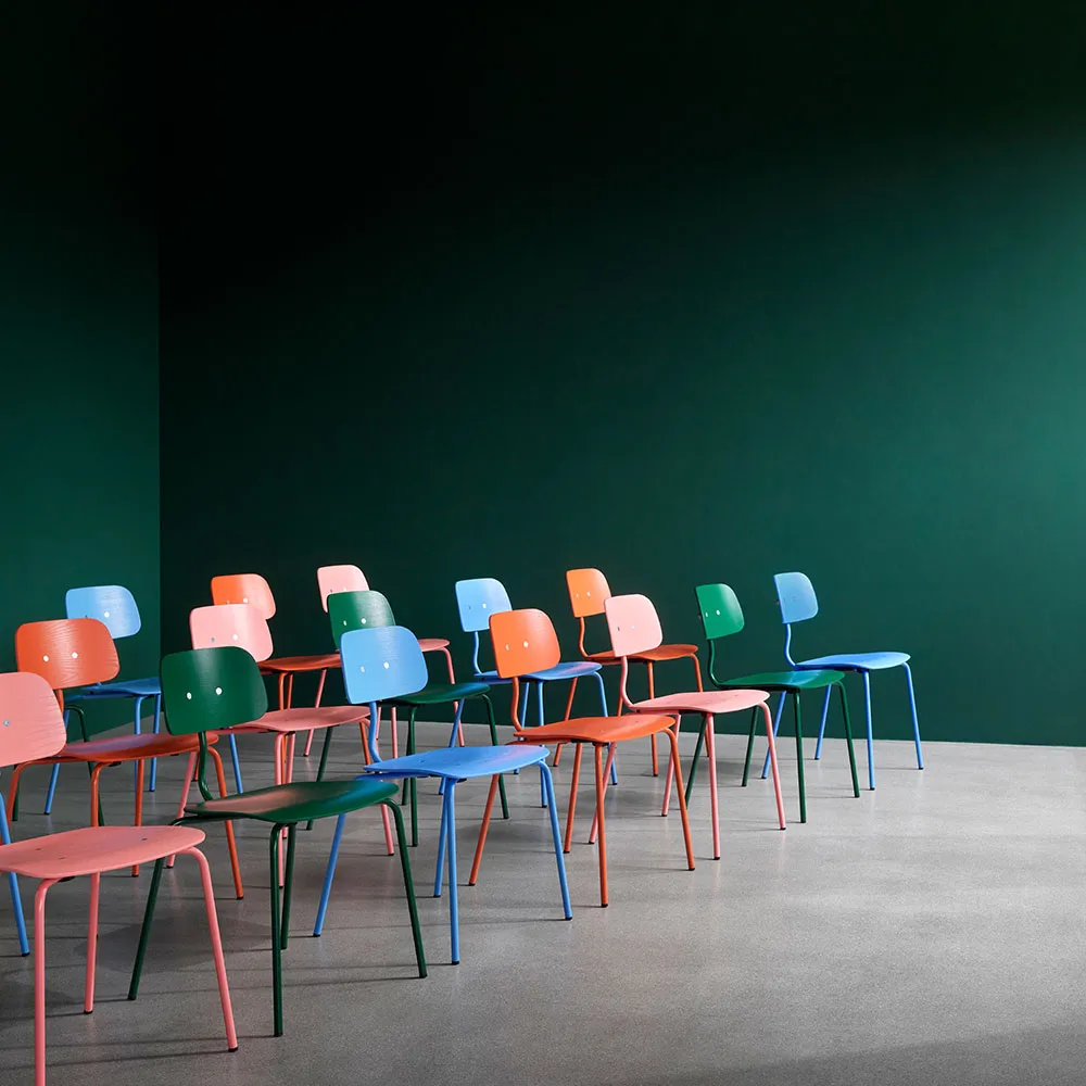 Kevi 2060 chair, O. grey laquered stand-stained ash Montana
