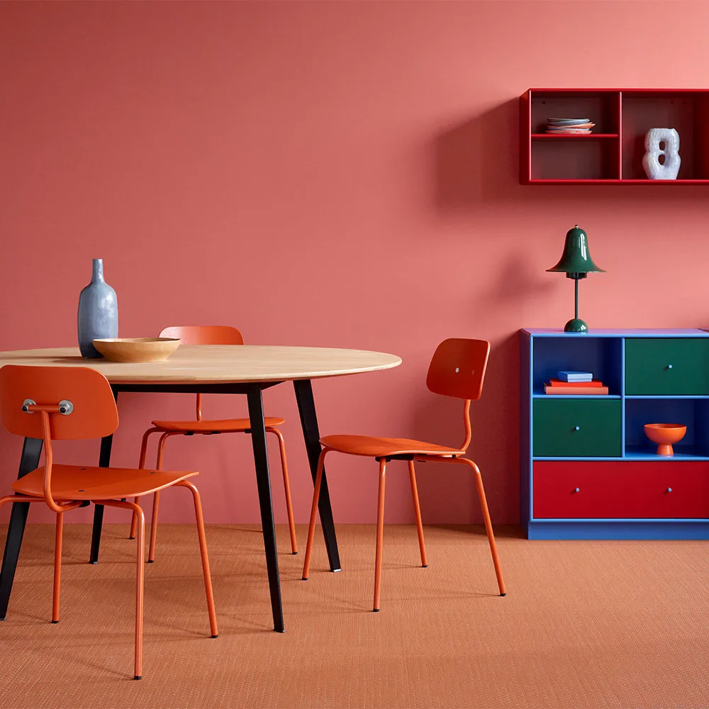 Kevi 2060 chair, Rhubarb laquered stand-stained ash Montana