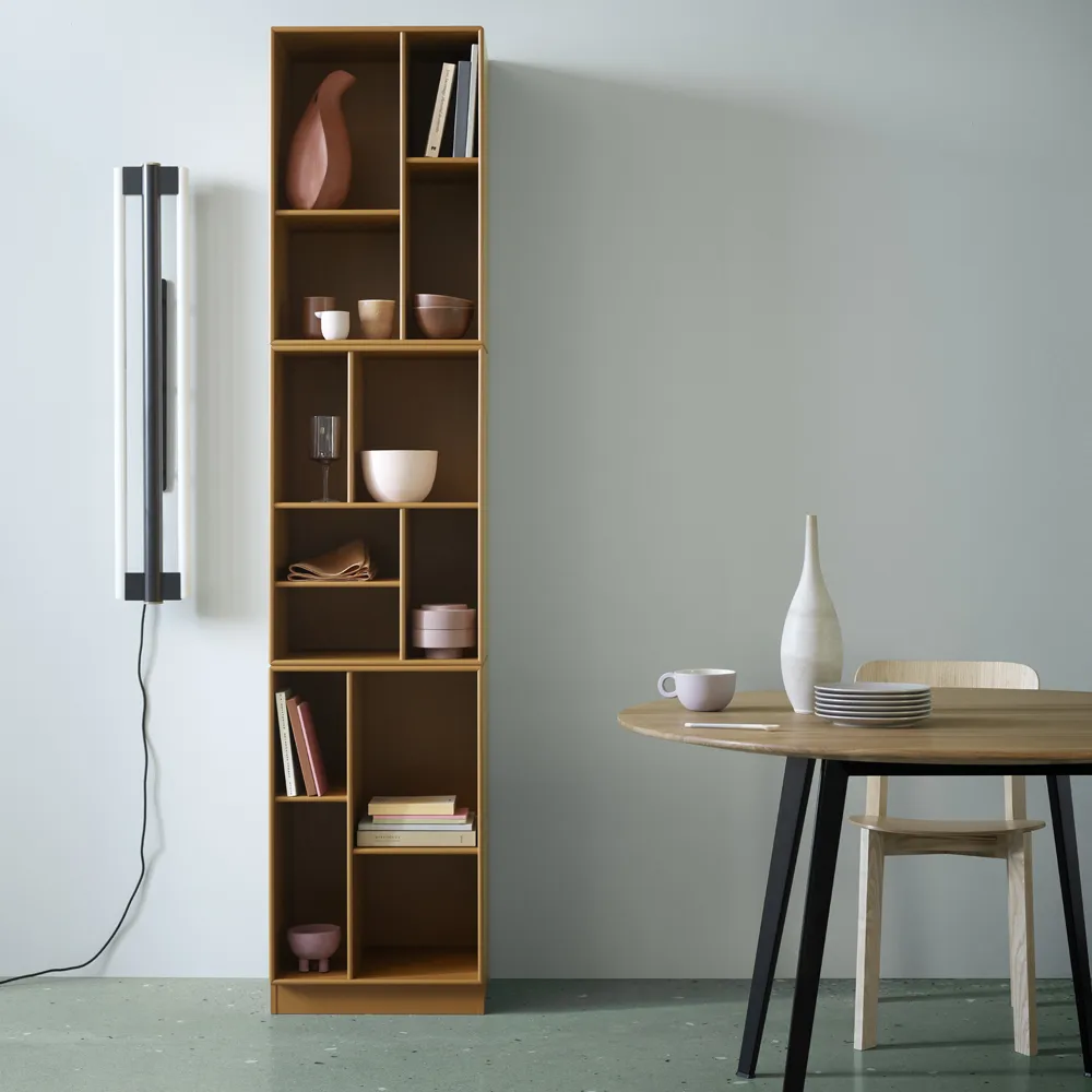 Loom bookshelf, Anthracite 04 with 3 cm base Montana
