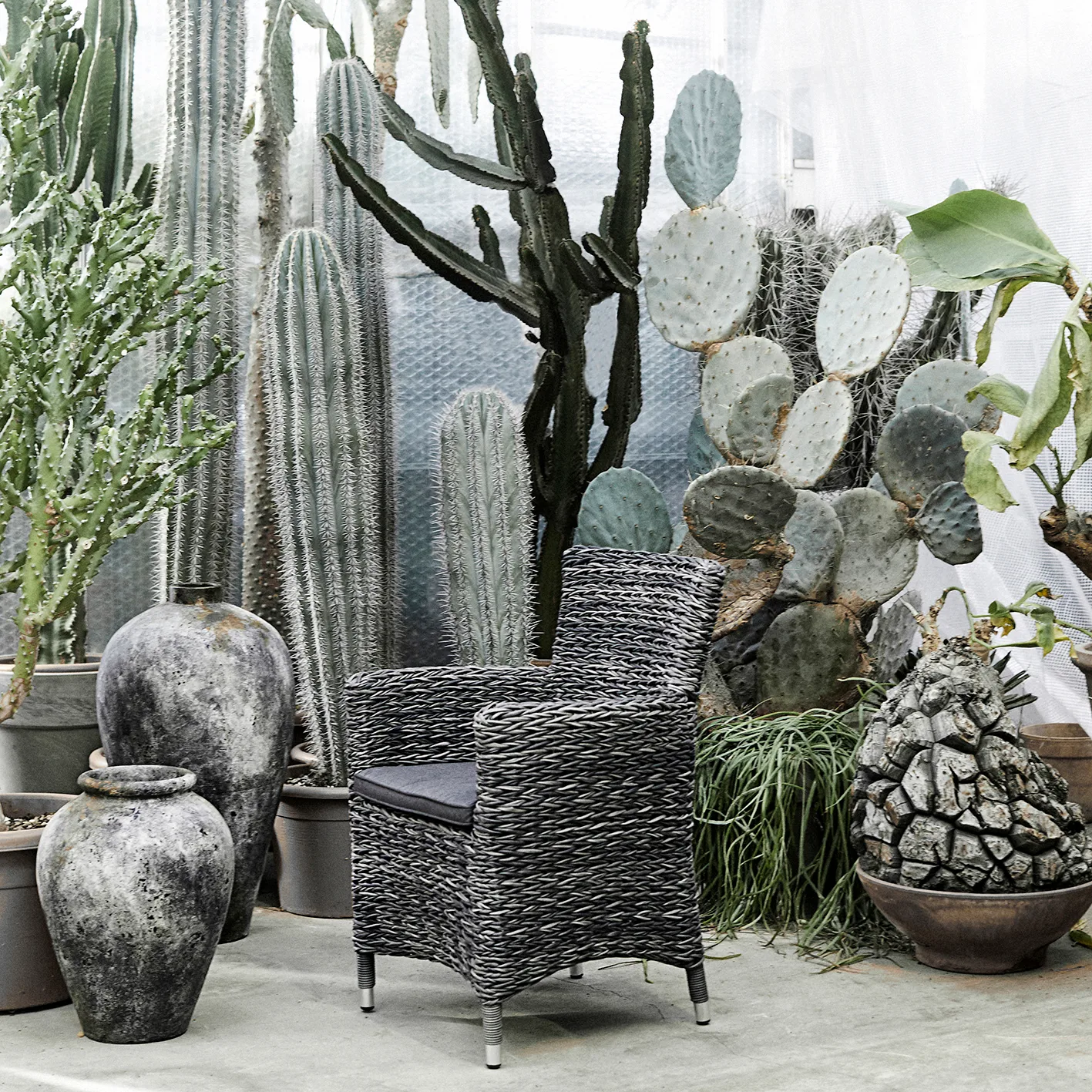 Echo flower pot h50 cm Ø37 cm, rust-grey MUUBS