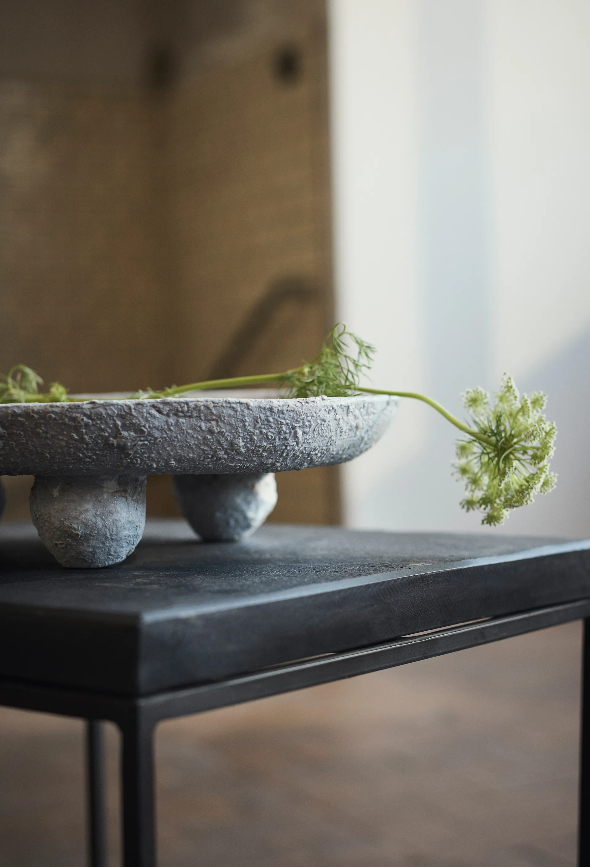 Luna tray, Grey, Ø34x8 cm MUUBS