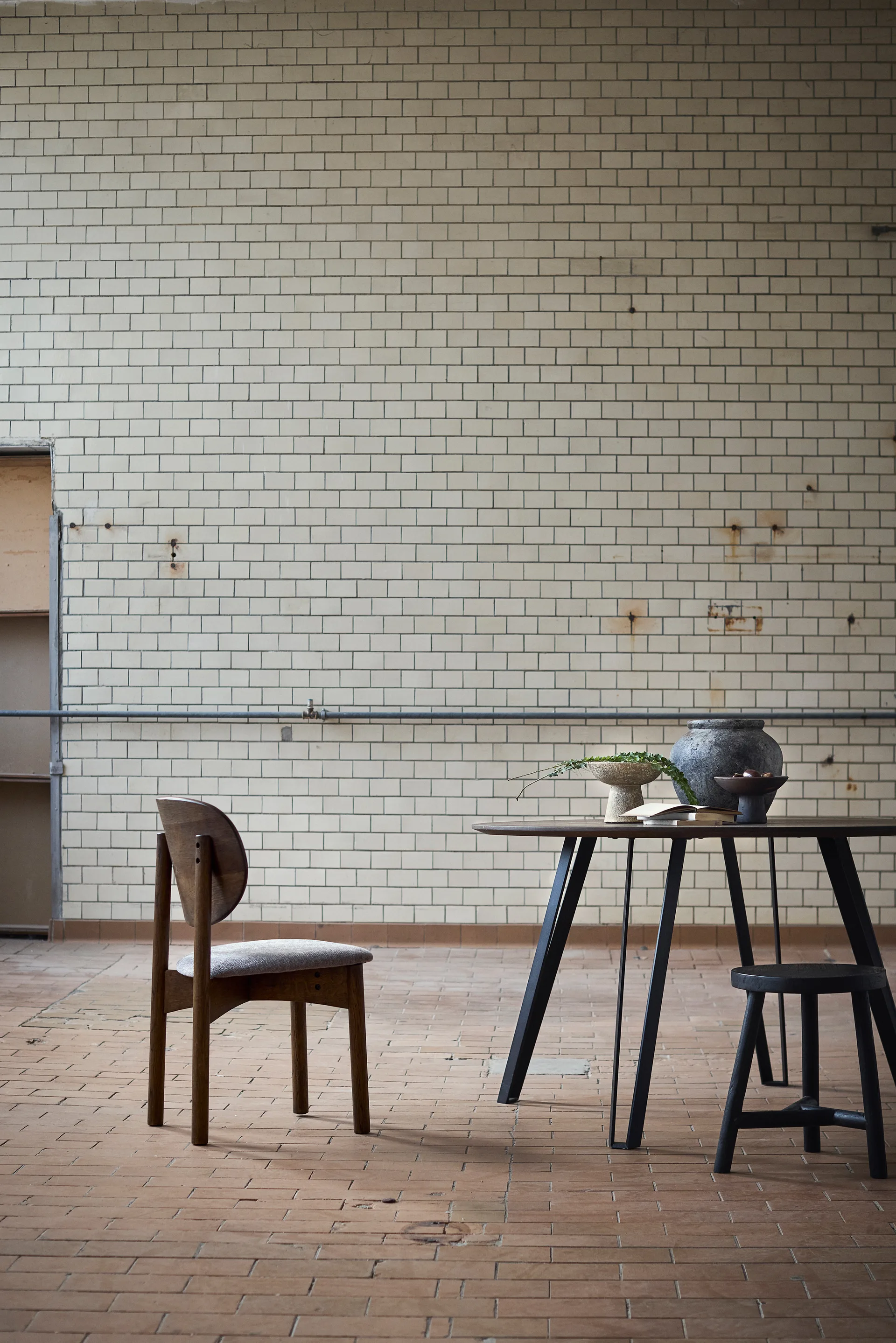 Oka chair, Dark oiled oak, grey MUUBS