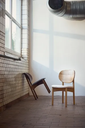 Oka chair - Natural oiled oak, sand - MUUBS