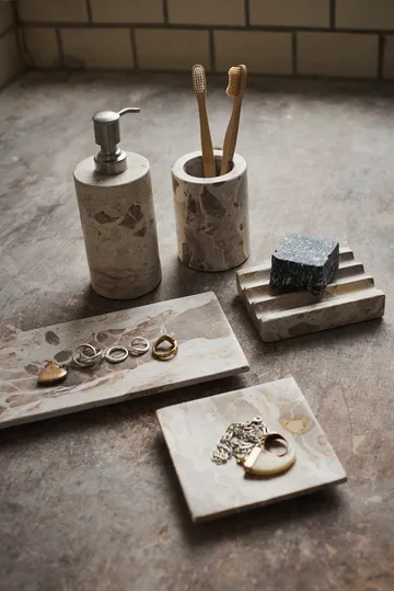 White toothbrush holder - Seashell - MUUBS