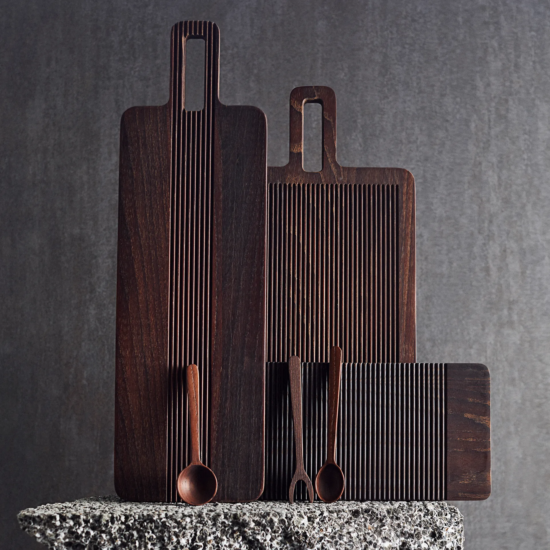 Yami tapas tray 15x49 cm, brown MUUBS