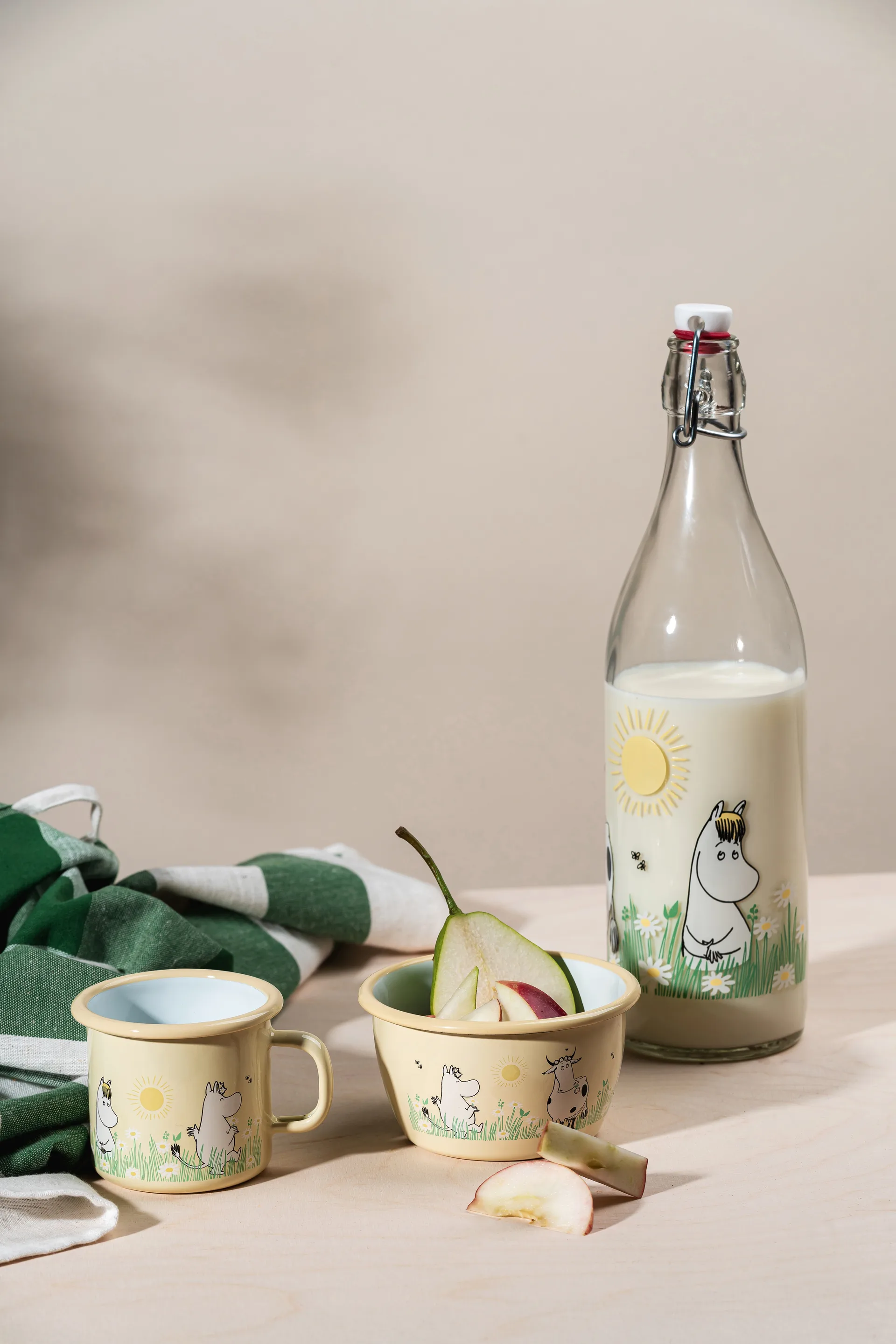 Moomin enamel bowl 30 cl, Meadow Muurla