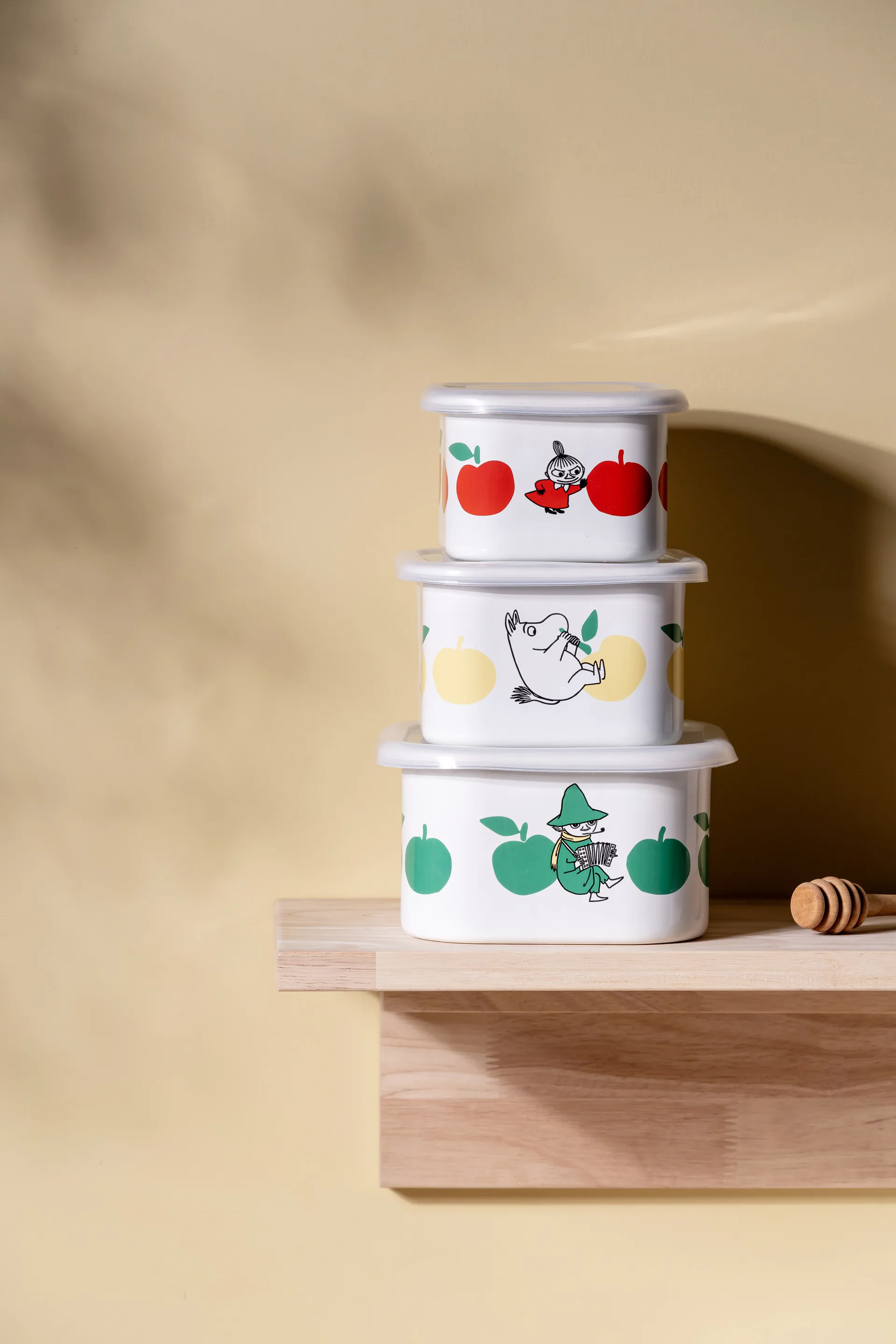 Moomin enamel jar with lid 1.5 L, Joyfull Apples-green Muurla