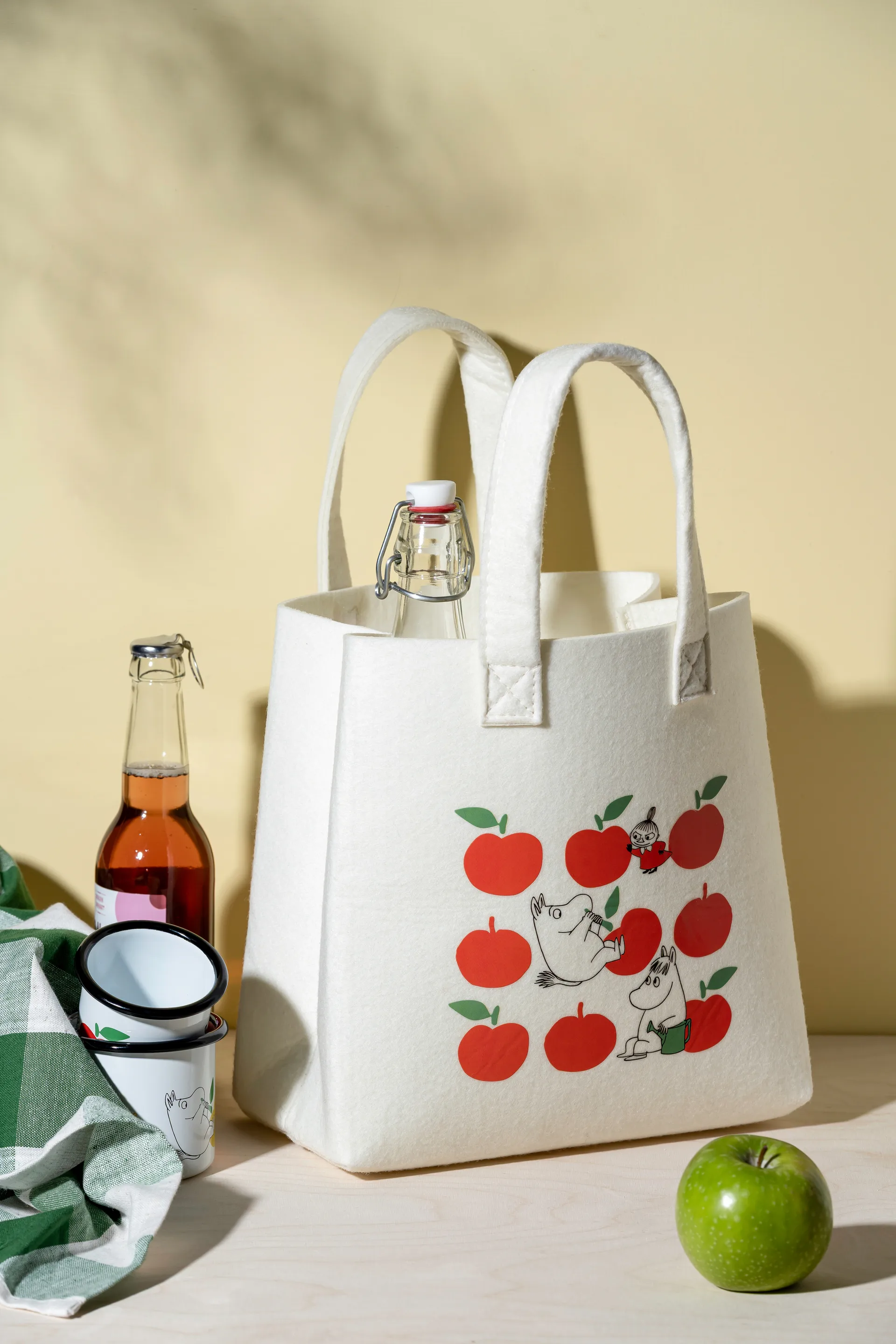Mumin Tote Bag 25x25 cm, Joyfull Apples Muurla